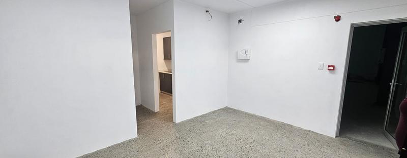 To Let Commercial Property for Rent in Somerset West Western Cape
